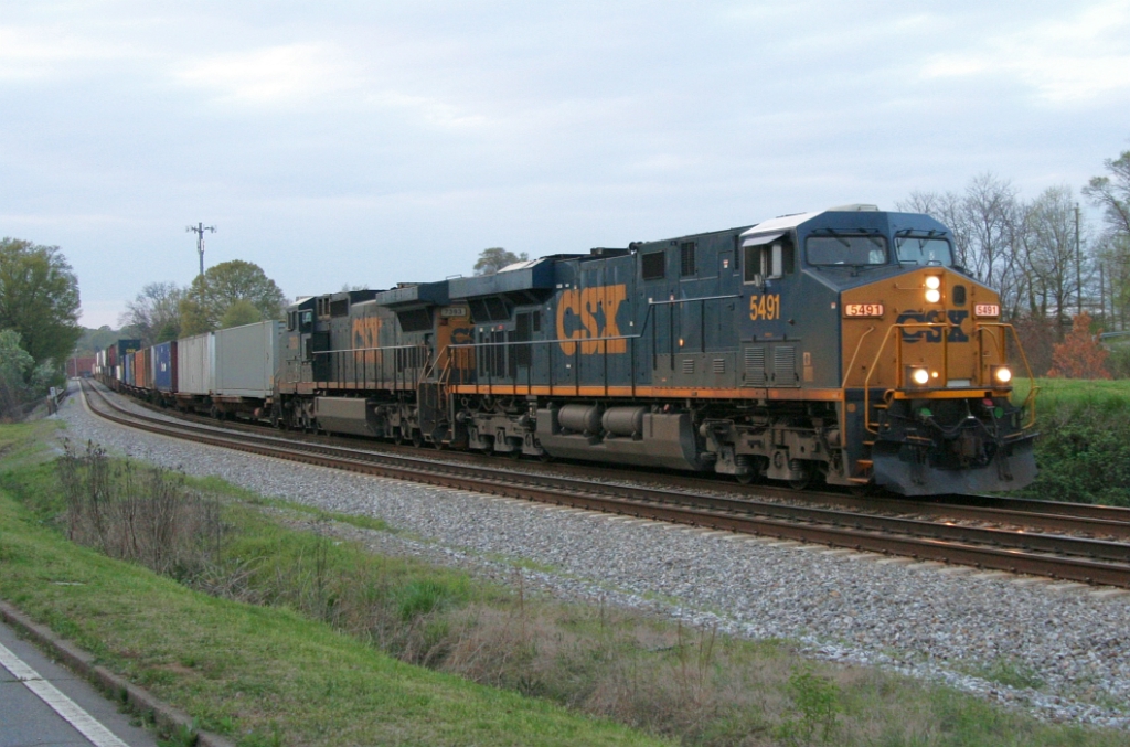 CSX SB intermodal